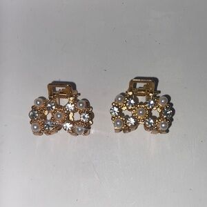 🌷NEW matching pair of mini infinity shape claw clips